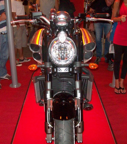 Yamaha VMAX chico