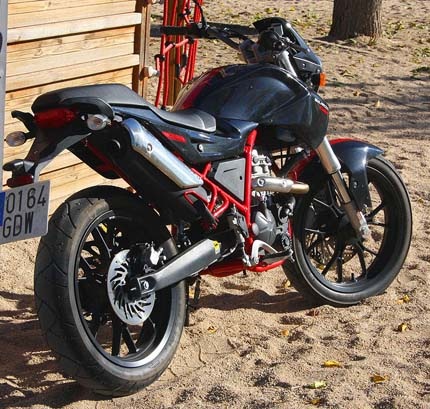 Derbi_Mulhacen_Cafe_125_4115_8