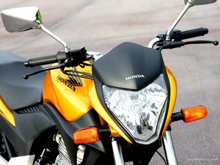 Honda CB 300R 3