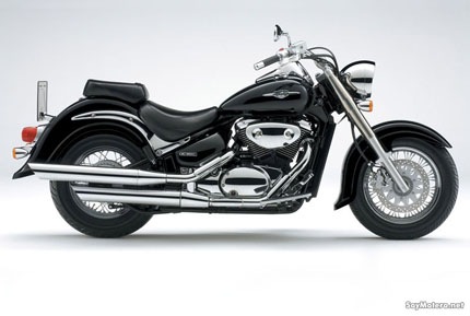 Suzuki Intruder C800 2