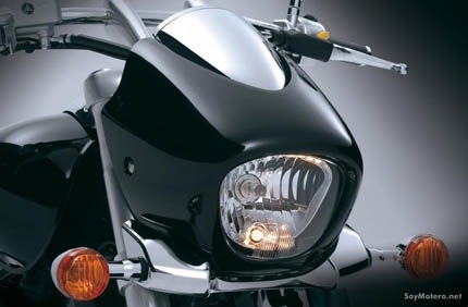 Suzuki Intruder M1500 3