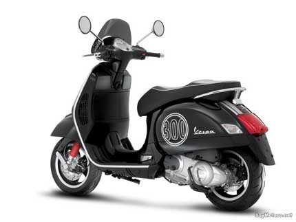 Vespa GTS 300 Super2